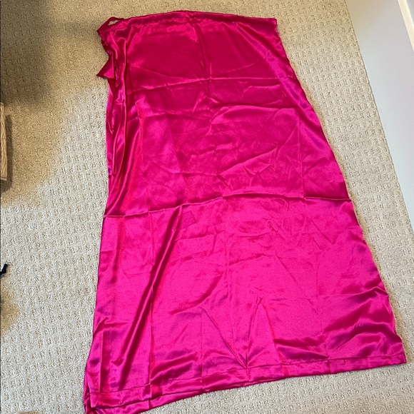 Other - Elegant Pink Satin Sari Slip/Skirt